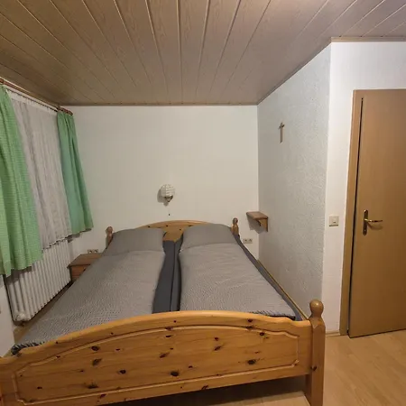 Zum Bergbauern ゲストハウス